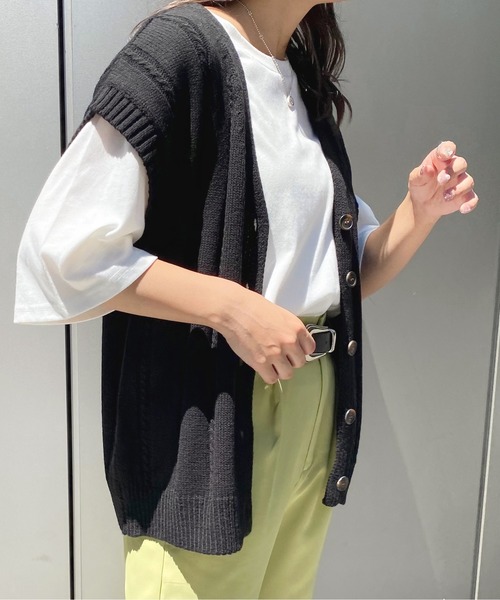 apres jour（アプレジュール）の「ボタンニットベスト【ZOZOTOWN限定アイテム】（ベスト・レディース・ダークグリーン/ブラック/アイボリー・X-LARGE/フリー）」の8枚目の写真