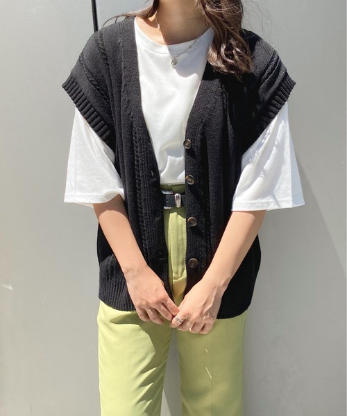 apres jour（アプレジュール）の「ボタンニットベスト【ZOZOTOWN限定アイテム】（ベスト・レディース・ダークグリーン/ブラック/アイボリー・X-LARGE/フリー）」の10枚目の写真