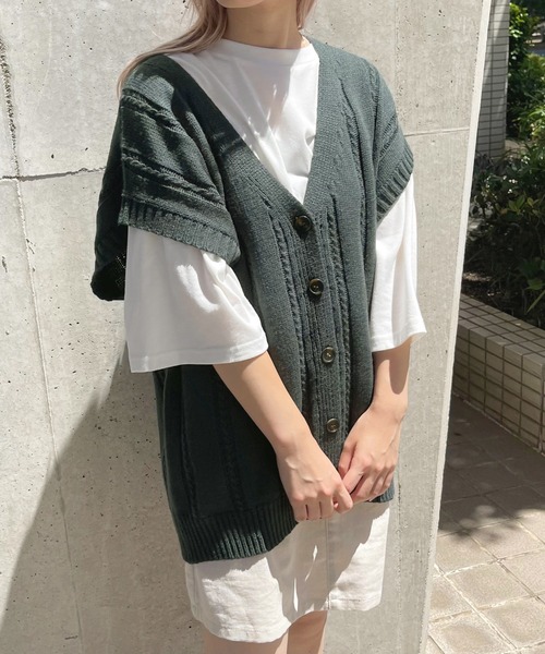 apres jour（アプレジュール）の「ボタンニットベスト【ZOZOTOWN限定アイテム】（ベスト・レディース・ダークグリーン/ブラック/アイボリー・X-LARGE/フリー）」の22枚目の写真