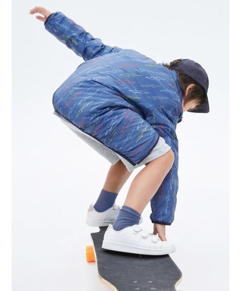 GAP(ギャップ)の「ライトウェイト ダウン リバーシブル ジャケット (幼児・ユニセックス)(ダウンジャケット/コート・キッズ・チャコールグレー/ネイビー/ライラック/ピンク/ブルー・M/XXL/S/XL/L)」の9枚目の写真