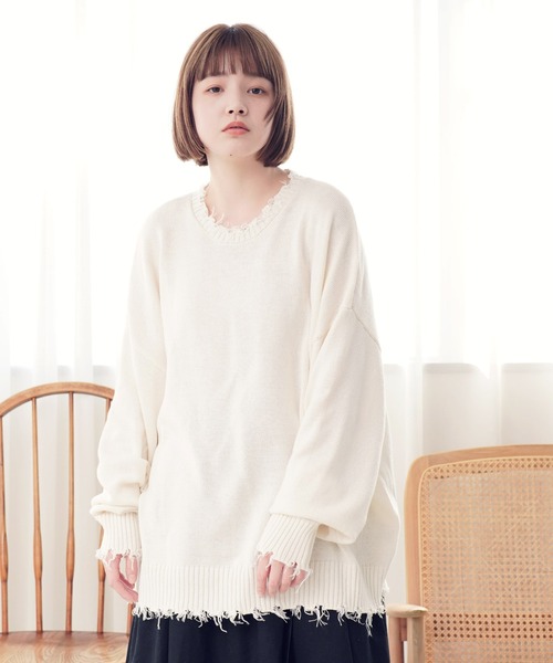 Air Tokyo(エアートウキョー)の「オーバーサイズ ボリューム クルーネック ダメージ ニット ビッグ セーター(ニット/セーター・メンズ・ブラック/ブラウン/アイボリー・MEDIUM/LARGE)」の2枚目の写真