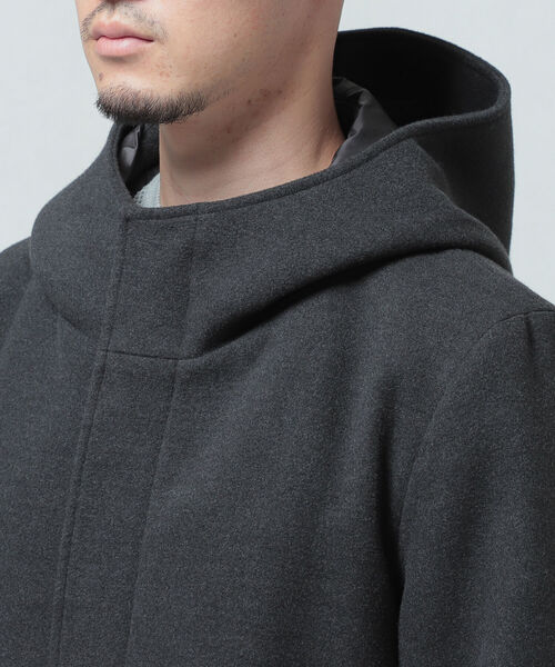 BEAMS（ビームス）の「BEAMS / フリースメルトン フーデッド ジップコート（チェスターコート・メンズ・チャコールグレー/オリーブ・SMALL/MEDIUM/LARGE/X-LARGE）」の20枚目の写真