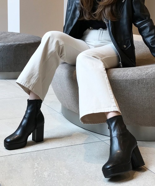 attagirl（アタガール）の「スクエアトゥストレッチショートブーツ（ブーツ・レディース・ブラック/ブラック系その他/ダークブラウン/アイボリー/ベージュ系その他・L/S/LL/M/3L）」の8枚目の写真