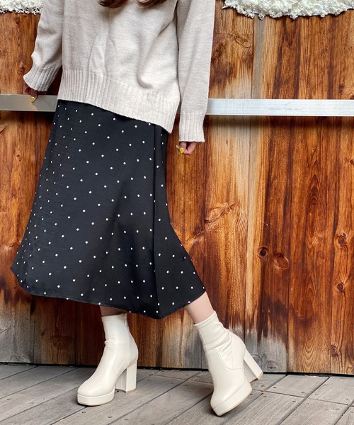 attagirl（アタガール）の「スクエアトゥストレッチショートブーツ（ブーツ・レディース・ブラック/ブラック系その他/ダークブラウン/アイボリー/ベージュ系その他・L/S/LL/M/3L）」の11枚目の写真