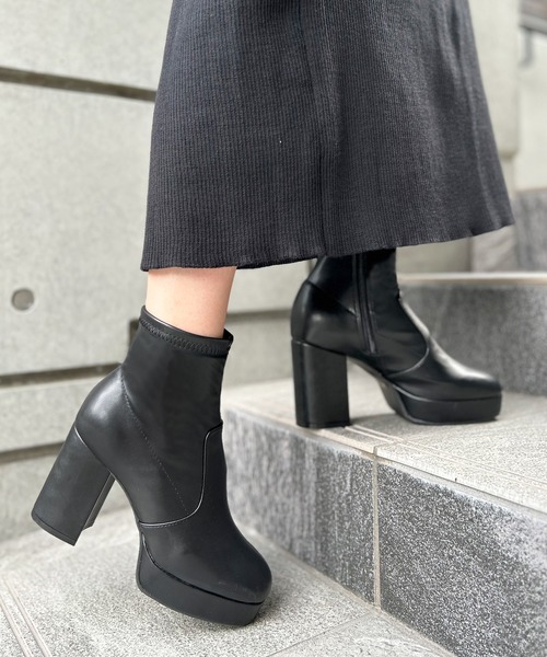 attagirl（アタガール）の「スクエアトゥストレッチショートブーツ（ブーツ・レディース・ブラック/ブラック系その他/ダークブラウン/アイボリー/ベージュ系その他・L/S/LL/M）」の13枚目の写真