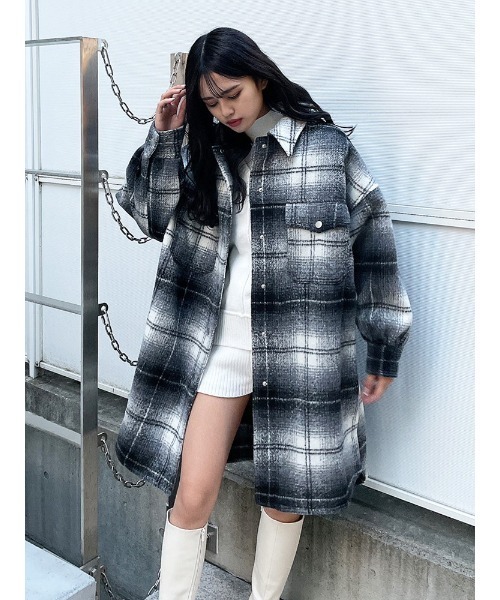 ENVYM（アンビー）の「ルーズロングシャツＪＫ（その他アウター・レディース・ブラック/ベージュ・FREE）」の2枚目の写真