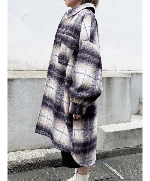 ENVYM（アンビー）の「ルーズロングシャツＪＫ（その他アウター・レディース・ブラック/ベージュ・FREE）」の7枚目の写真