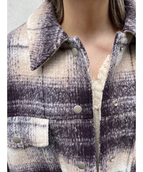 ENVYM（アンビー）の「ルーズロングシャツＪＫ（その他アウター・レディース・ブラック/ベージュ・FREE）」の10枚目の写真