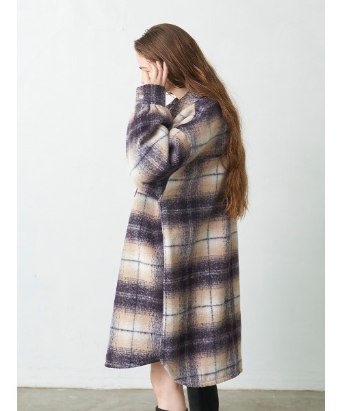 ENVYM（アンビー）の「ルーズロングシャツＪＫ（その他アウター・レディース・ブラック/ベージュ・FREE）」の12枚目の写真