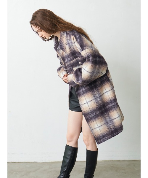 ENVYM（アンビー）の「ルーズロングシャツＪＫ（その他アウター・レディース・ブラック/ベージュ・FREE）」の13枚目の写真