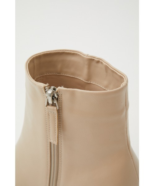 SLY（スライ）の「SIMPLY SHORT BOOTS シンプル ショートブーツ（ブーツ・レディース・アイボリー/ブラック/オレンジ・SMALL/MEDIUM/LARGE）」の4枚目の写真