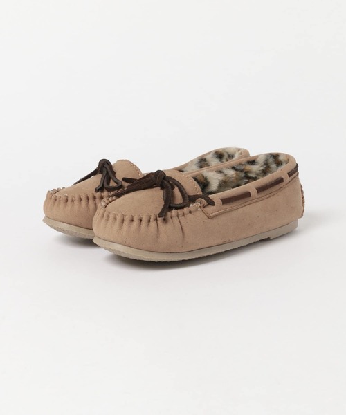 Minnetonka(ミネトンカ)の「MINNETONKA KIMMY(その他シューズ・レディース・キャメル/ブラック/チャコールグレー・6/8/7)」の3枚目の写真