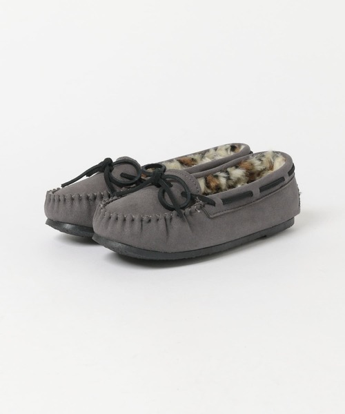 Minnetonka(ミネトンカ)の「MINNETONKA KIMMY(その他シューズ・レディース・キャメル/ブラック/チャコールグレー・6/8/7)」の6枚目の写真