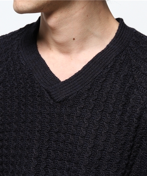 KATHARINE HAMNETT LONDON （キャサリンハムネットロンドン）の「CODE STRIPE PO / コードストライププルオーバー（ニット/セーター・メンズ・イエロー/ホワイト/ネイビー・MEDIUM/LARGE/AL）」の9枚目の写真