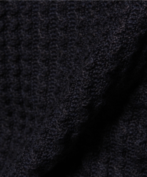 KATHARINE HAMNETT LONDON （キャサリンハムネットロンドン）の「CODE STRIPE PO / コードストライププルオーバー（ニット/セーター・メンズ・イエロー/ホワイト/ネイビー・MEDIUM/LARGE/AL）」の12枚目の写真