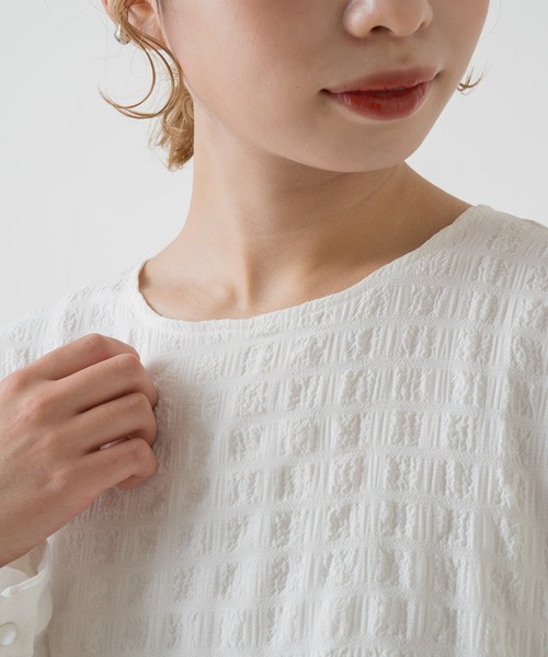 Kastane(カスタネ)の「シャーリングティアードミニワンピース(ワンピース・レディース・ブラック/オフホワイト・FREE)」の12枚目の写真