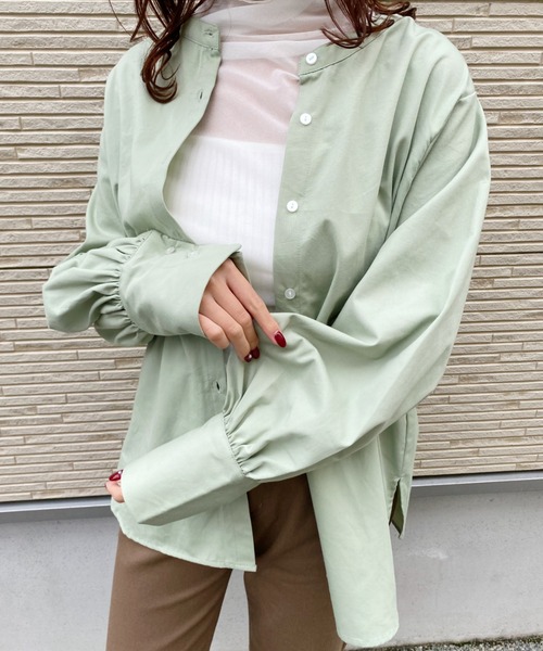 CLEA(クレア)の「2WAYバンドカラーボリュームスリーブブラウス〇(シャツ/ブラウス・レディース・ホワイト/ブルー/グリーン・S/M)」の11枚目の写真