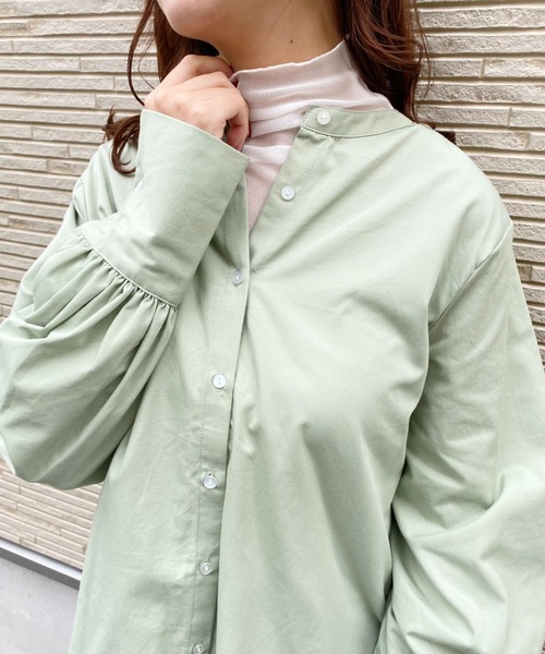 CLEA(クレア)の「2WAYバンドカラーボリュームスリーブブラウス〇(シャツ/ブラウス・レディース・ホワイト/ブルー/グリーン・S/M)」の10枚目の写真
