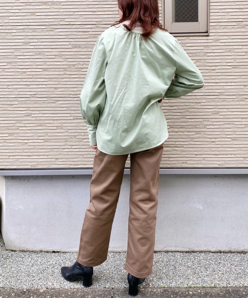 CLEA(クレア)の「2WAYバンドカラーボリュームスリーブブラウス〇(シャツ/ブラウス・レディース・ホワイト/ブルー/グリーン・S/M)」の16枚目の写真