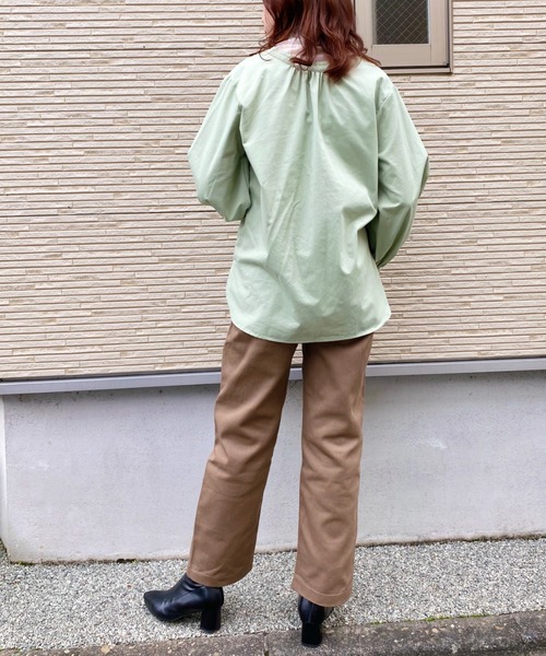 CLEA(クレア)の「2WAYバンドカラーボリュームスリーブブラウス〇(シャツ/ブラウス・レディース・ホワイト/ブルー/グリーン・S/M)」の17枚目の写真