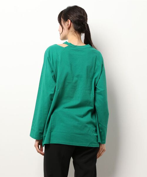 EMODA（エモダ）の「BOX SLIT LOGO L/T（Tシャツ/カットソー・レディース・ホワイト/グリーン・FREE）」の4枚目の写真