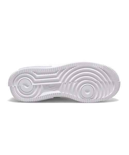 NIKE(ナイキ)の「NIKE W AIR FORCE 1 FONTANKA / ナイキ ウィメンズ エア フォース 1 FONTANKA 【SP】(スニーカー・レディース・ホワイト・24.0cm/24.5cm/23.5cm/25.0cm/23.0cm/22.5cm)」の3枚目の写真
