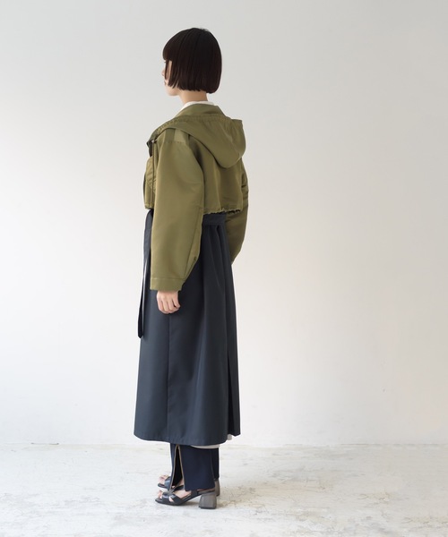 La SRIC（ラスリック）の「La SRIC / ロングトレンチベスト+フードJK（トレンチコート・レディース・キャメル/ネイビー・38）」の14枚目の写真