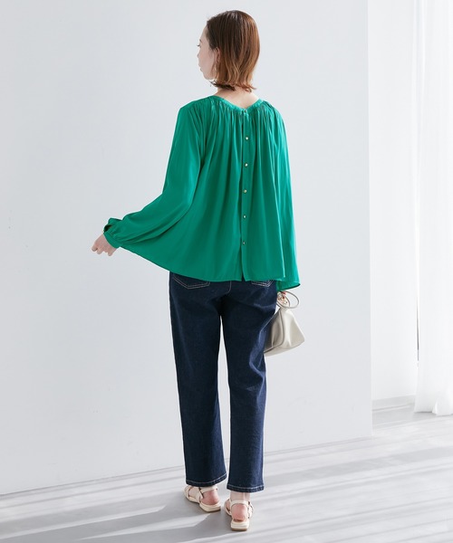 ROPE' PICNIC(ロペピクニック)の「【2WAY】メタルギャザーブラウス(シャツ/ブラウス・レディース・ベージュ/グリーン/サックスブルー/イエロー/チャコールグレー・38)」の20枚目の写真