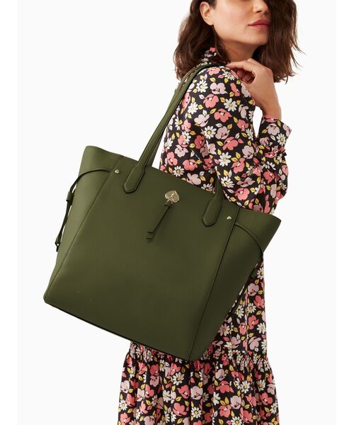【2025年製 新品】 kate spade new york（ケイトスペード ニューヨーク）の バッグ