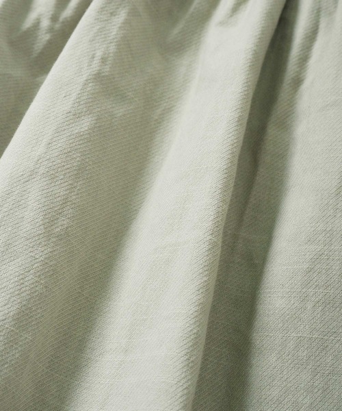 Crisp（クリスプ）の「クロスフラワーパフブラウス（シャツ/ブラウス・レディース・ホワイト/グリーン・FREE）」の4枚目の写真