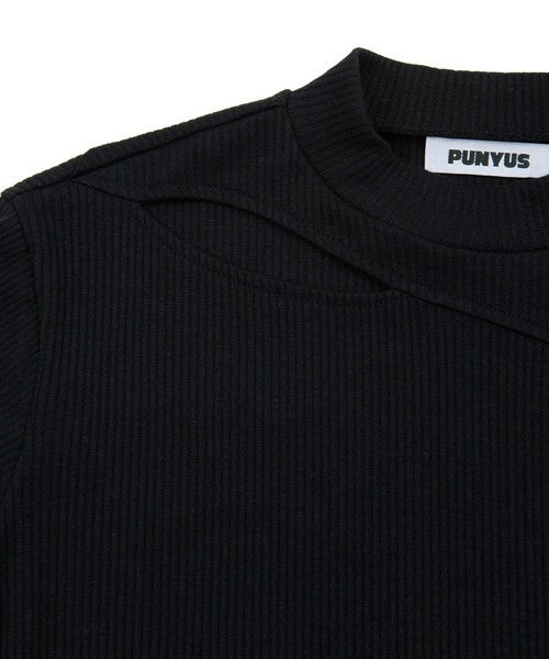 PUNYUS(プニュズ)の「カットアウトリブ長袖トップス(Tシャツ/カットソー・レディース・ブラック/オフホワイト/グリーン・1/2/4/3)」の11枚目の写真