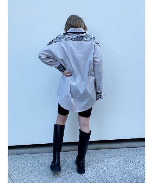 ENVYM（アンビー）の「パターンスウィッチングＳＨ（シャツ/ブラウス・レディース・ブラック/ベージュ・FREE）」の10枚目の写真