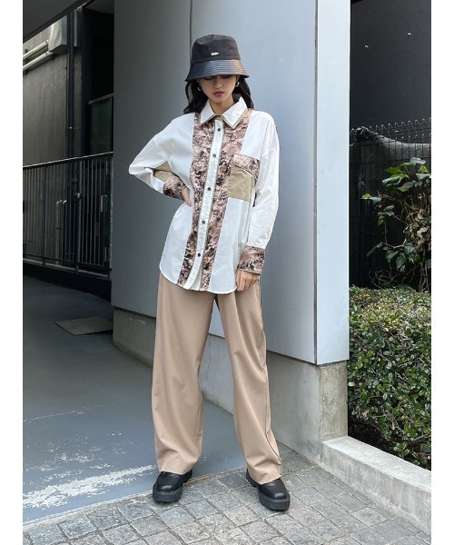 ENVYM（アンビー）の「パターンスウィッチングＳＨ（シャツ/ブラウス・レディース・ブラック/ベージュ・FREE）」の13枚目の写真