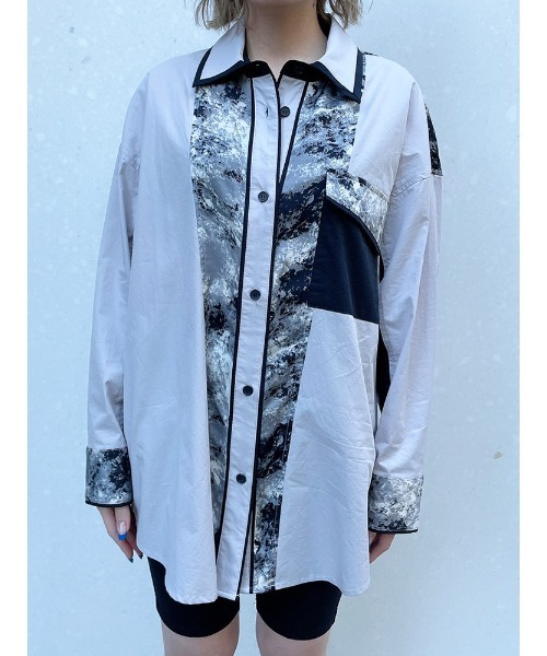 ENVYM（アンビー）の「パターンスウィッチングＳＨ（シャツ/ブラウス・レディース・ブラック/ベージュ・FREE）」の16枚目の写真