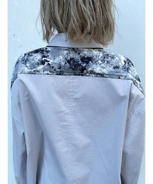 ENVYM（アンビー）の「パターンスウィッチングＳＨ（シャツ/ブラウス・レディース・ブラック/ベージュ・FREE）」の20枚目の写真