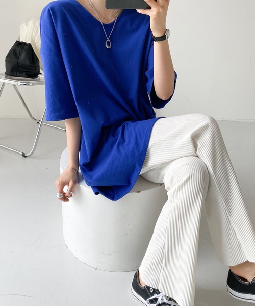 me+em select(ミームセレクト)の「Vネックビッグシルエットプルオーバー(Tシャツ/カットソー・レディース・ブラック/ベージュ/ブルー/アイボリー・FREE)」の6枚目の写真