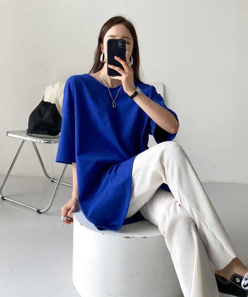 me+em select(ミームセレクト)の「Vネックビッグシルエットプルオーバー(Tシャツ/カットソー・レディース・ブラック/ベージュ/ブルー/アイボリー・FREE)」の13枚目の写真