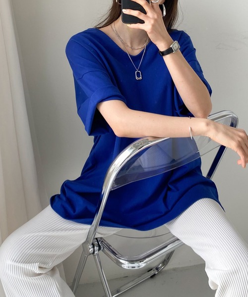 me+em select(ミームセレクト)の「Vネックビッグシルエットプルオーバー(Tシャツ/カットソー・レディース・ブラック/ベージュ/ブルー/アイボリー・FREE)」の18枚目の写真