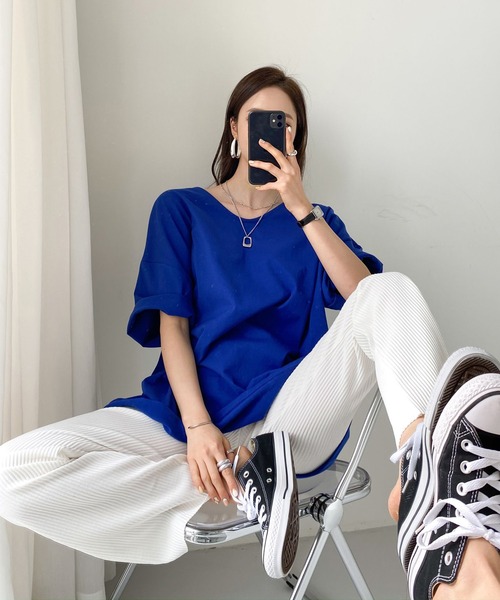 me+em select(ミームセレクト)の「Vネックビッグシルエットプルオーバー(Tシャツ/カットソー・レディース・ブラック/ベージュ/ブルー/アイボリー・FREE)」の21枚目の写真