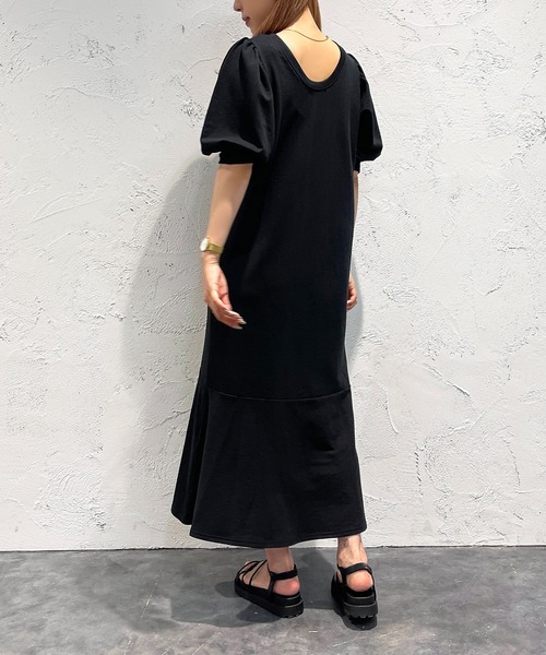 apres jour mignon(アプレジュールミニョン)の「スウェットマーメイドワンピース【ZOZOTOWN限定アイテム】(ワンピース・レディース・ブラック/ナチュラル/ライトイエロー・MEDIUM/LARGE/SMALL)」の12枚目の写真