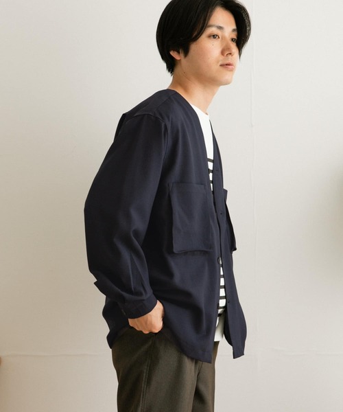 ITEMS URBANRESEARCH（アイテムズ アーバンリサーチ）の「エステルパナマ Vネックシャツカーディガン（カーディガン/ボレロ・メンズ・ネイビー/グレー系その他/チャコールグレー・LARGE/MEDIUM）」の15枚目の写真