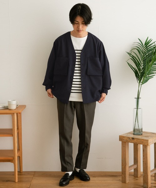 ITEMS URBANRESEARCH（アイテムズ アーバンリサーチ）の「エステルパナマ Vネックシャツカーディガン（カーディガン/ボレロ・メンズ・ネイビー/グレー系その他/チャコールグレー・LARGE/MEDIUM）」の13枚目の写真