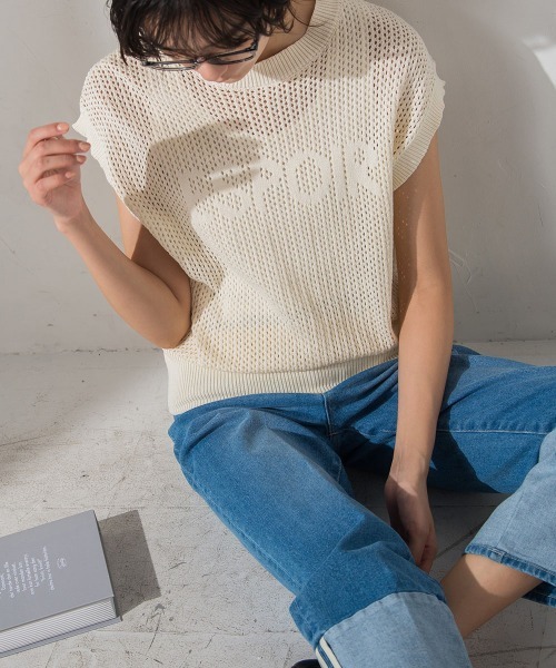 socolla（ソコラ）の「【socolla】インナー付き透かし編みロゴニットベスト≪手洗い可能≫（ニット/セーター・レディース・オフホワイト/グレー/パープル・M）」の13枚目の写真