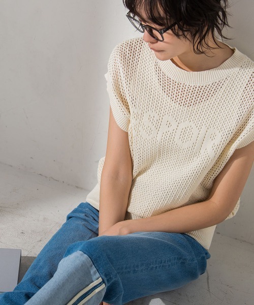 socolla（ソコラ）の「【socolla】インナー付き透かし編みロゴニットベスト≪手洗い可能≫（ニット/セーター・レディース・オフホワイト/グレー/パープル・M）」の14枚目の写真