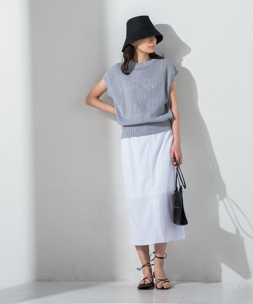 socolla（ソコラ）の「【socolla】インナー付き透かし編みロゴニットベスト≪手洗い可能≫（ニット/セーター・レディース・オフホワイト/グレー/パープル・M）」の16枚目の写真