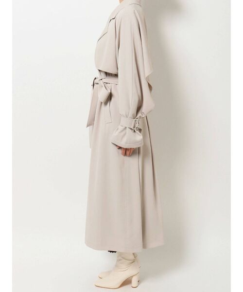 MERCURYDUO（マーキュリーデュオ）の「バックフレアトレンチコート（トレンチコート・レディース・ベージュ/アイボリー・SMALL/MEDIUM）」の3枚目の写真
