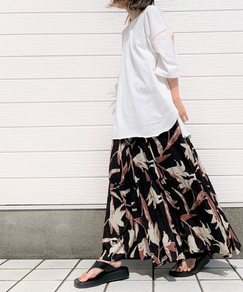 Q（キュー）の「Relax5分袖ワッペンT（Tシャツ/カットソー・レディース・チャコールグレー/アイボリー/ラベンダー・MEDIUM）」の17枚目の写真