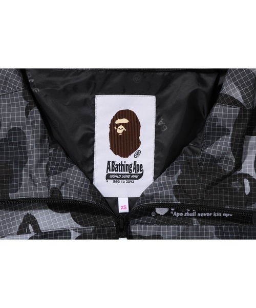 A BATHING APE(アベイシングエイプ)の「GRID CAMO HOODIE JACKET L(マウンテンパーカー・レディース・ブラック/バーガンディー・SMALL/X-SMALL)」の9枚目の写真