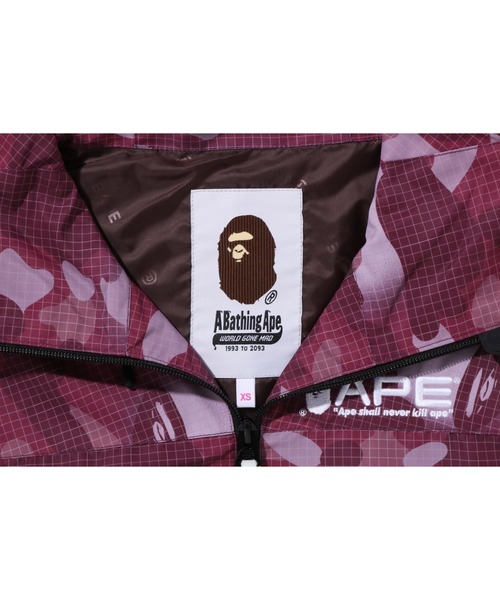 A BATHING APE(アベイシングエイプ)の「GRID CAMO HOODIE JACKET L(マウンテンパーカー・レディース・ブラック/バーガンディー・SMALL/X-SMALL)」の10枚目の写真