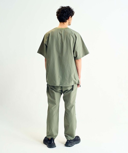 NANGA(ナンガ)の「DotAir COMFY TEE/ドットエア コンフィー ティー(Tシャツ/カットソー・メンズ・ブラック/オリーブ/グレー/サンドベージュ/ベージュ/マスタード/ブラウン・M/L/XL/S)」の15枚目の写真